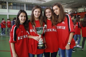 Ezkerretik eskubira: Nerea Zenigaonaindia, Marta Alberdi, Nahia Anitua eta Amaia Iruskieta