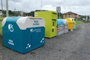 Busturialdeko Mankomunitatearen edukiontziak, Muxikan