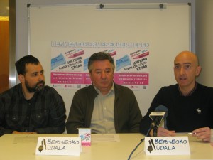 Igor Erauzkin, Juan Karlos Agirre eta Iñaki Lopez, gaurko prentsaurrekoan.