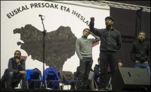 Iazko bertso saioaren momentu bat