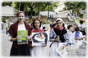 Argazki lehiaketako irabazlea, ezkerrean