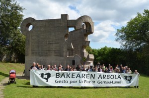 Bakearen Arbolak agurtzeko egindako ekitaldia