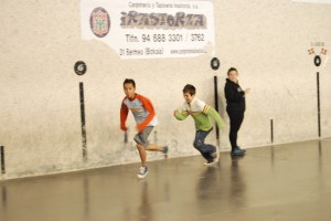 Morgako udalekuak, artxiboko irudian