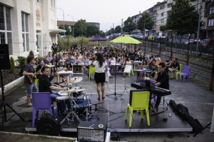 Astrako terrazak kontzertuak hartu zituen iazko udan