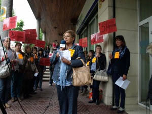 Totorikaguenako langileak, Lanbideren aurrean