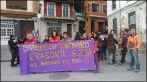 Apirilaren 23an izandako eraso sexista salatu zuteneko irudia. Argazkilaria: Sareginek