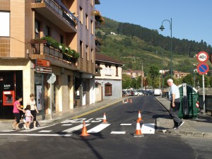 Erreka Egala kalea asfaltatu dute
