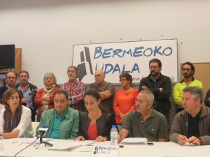 Udal gobernuak eta koalizioak babesa eman dio Goienetxeari