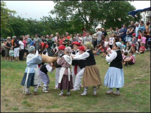 Santiago Egunean dantzan, Nabarnizen