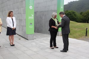 Busturiko alkateak harrera egin dio Urkullu lehendakariari