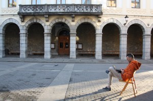 Eleder Aurtenetxe, Mundakako plazan, Mundakako Plazatik mezuak idazten