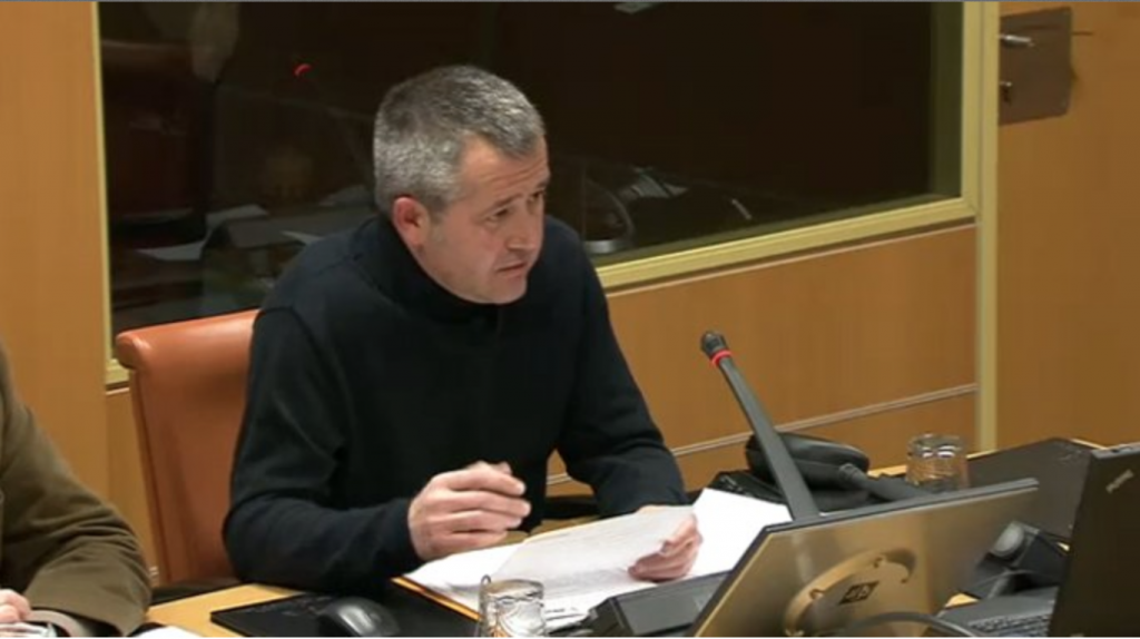 Alberto Barandiaran Hekimeneko ordezkaria, herenegun, Eusko Legebiltzarrean