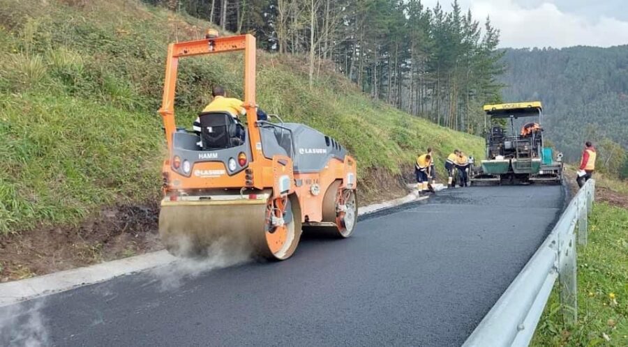 Baldatikara bideko lanek aurrera jarraitzen dute.