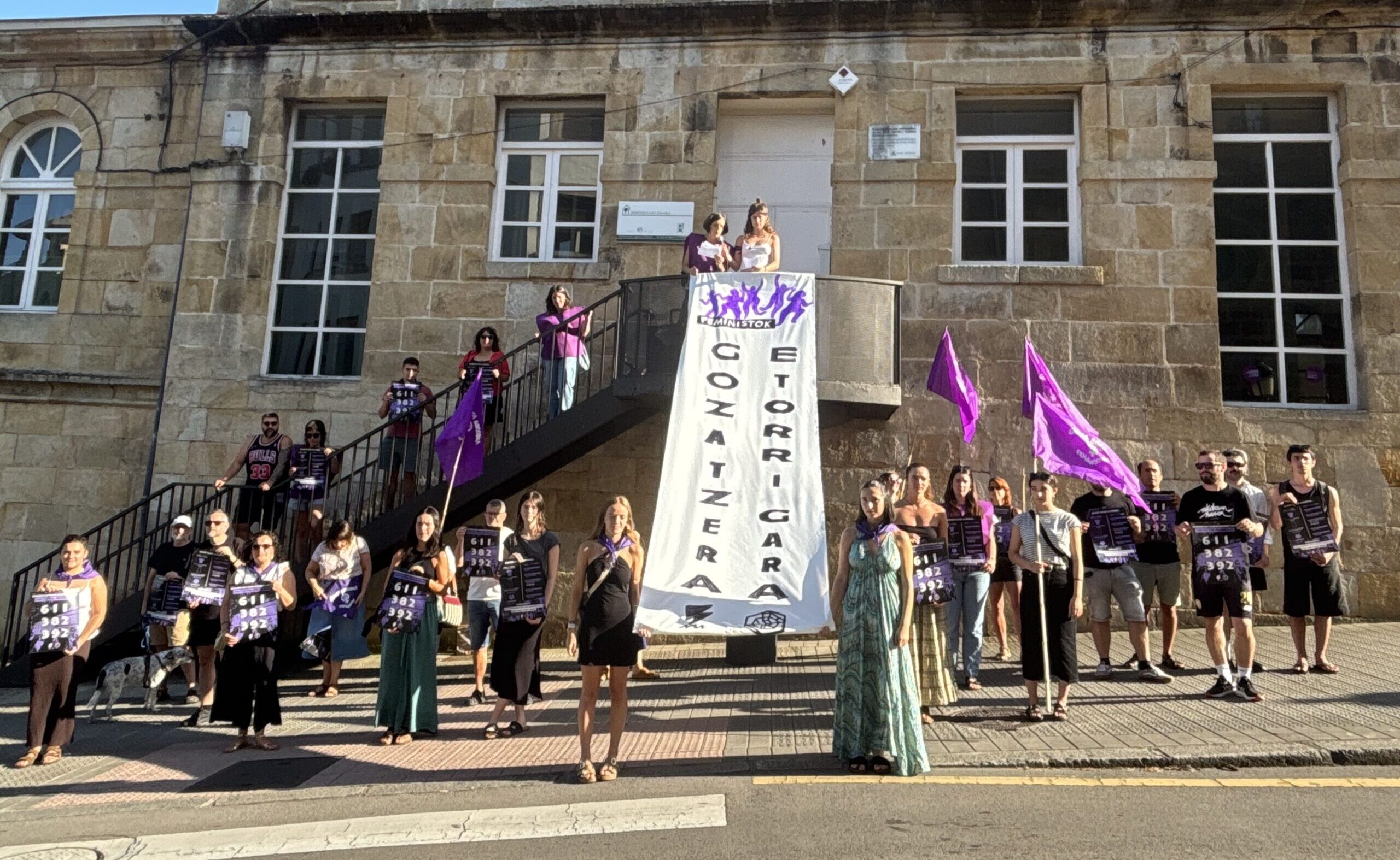 Erasorik gabeko eta plazerez beteriko "jai askeak" helburu dituen protokolo feminista
