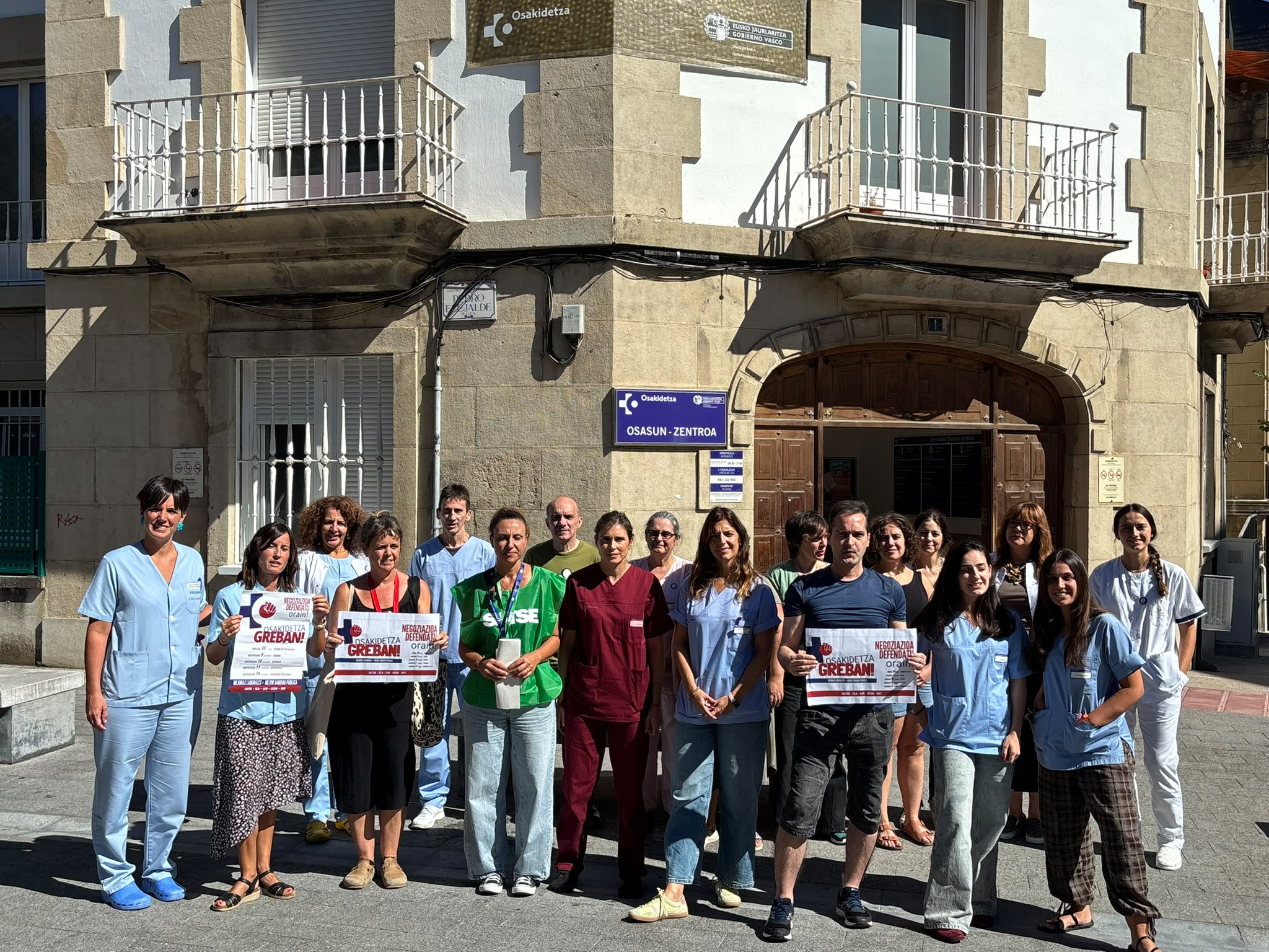 Lan hitzarmena berritzeko "negozioazio serioa" aldarrikatu dute